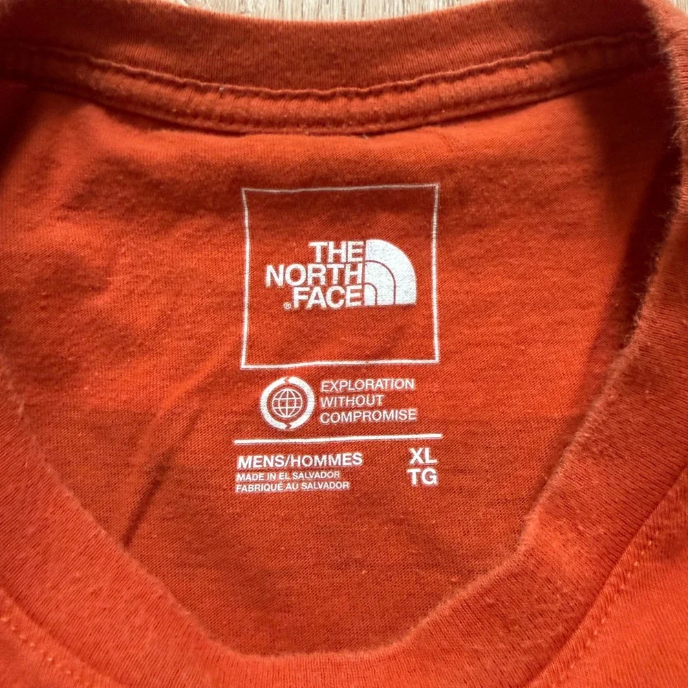 The North Face Graphic‎ and Pocket T-Shirt Bundle Mens XL Orange Beige Cotton